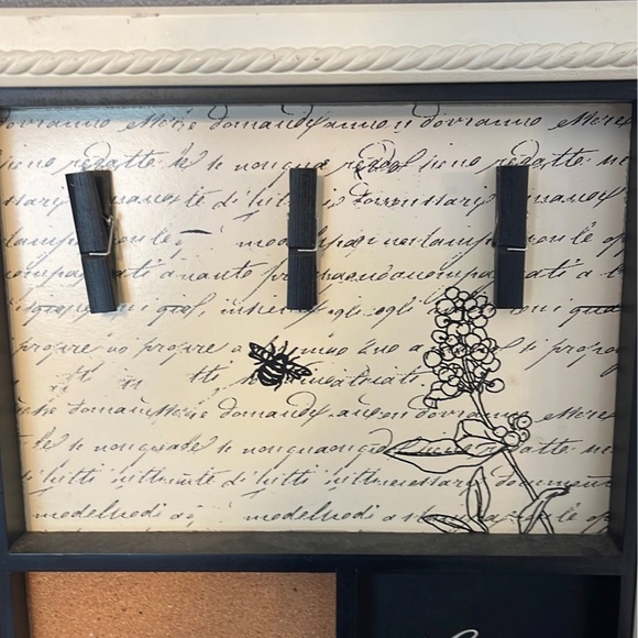 Wall Organizer - Picture 3 of 5